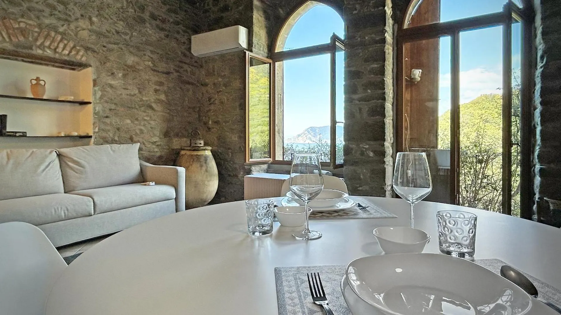 Apartament Pietra Azzurra, Newly Renovated Corniglia
