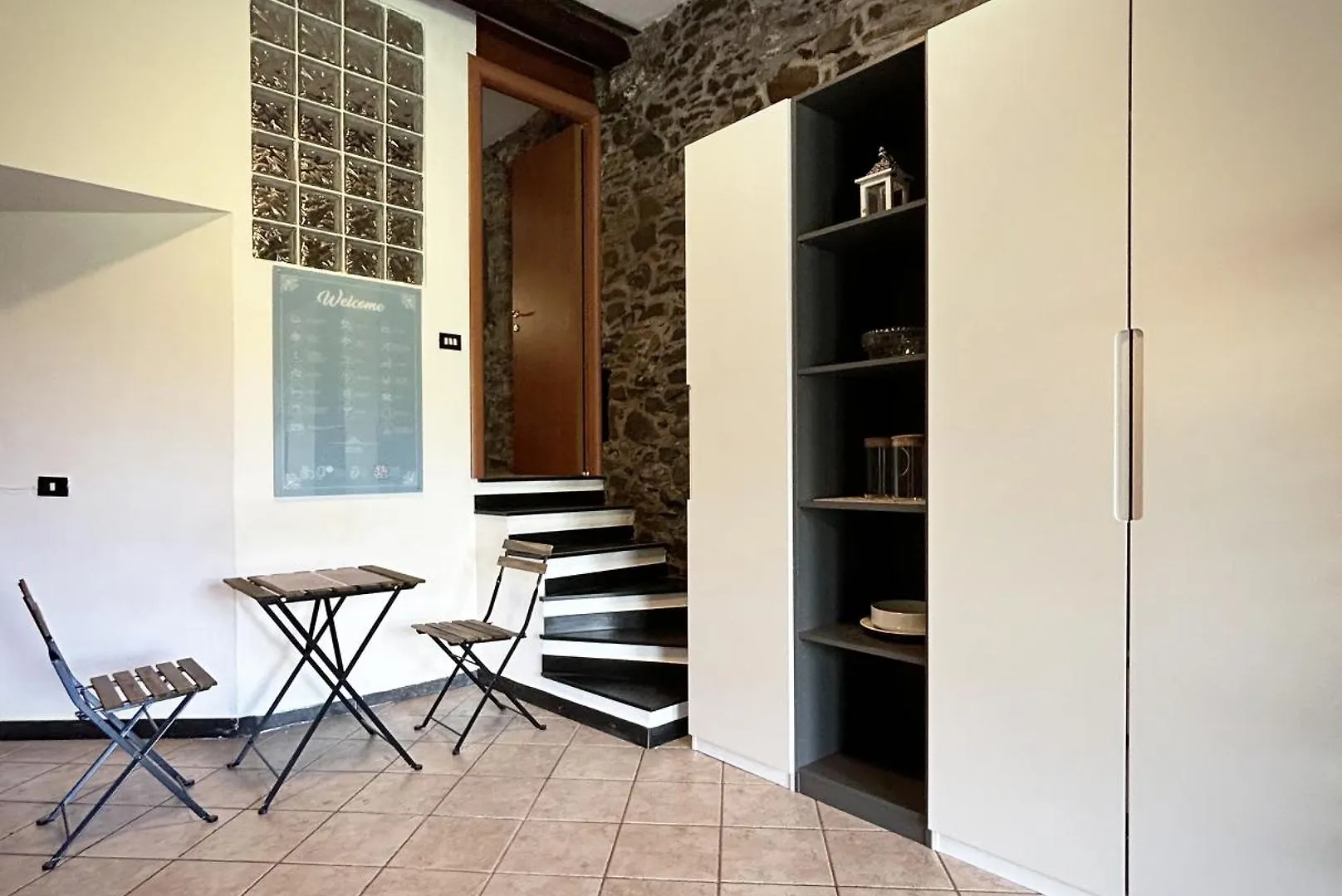 Pietra Azzurra, Newly Renovated Apartment Corniglia 0*,