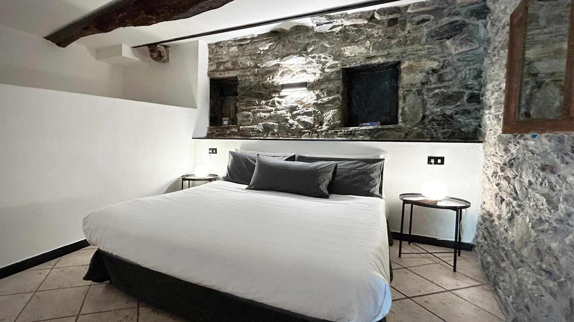Apartament Pietra Azzurra, Newly Renovated Corniglia